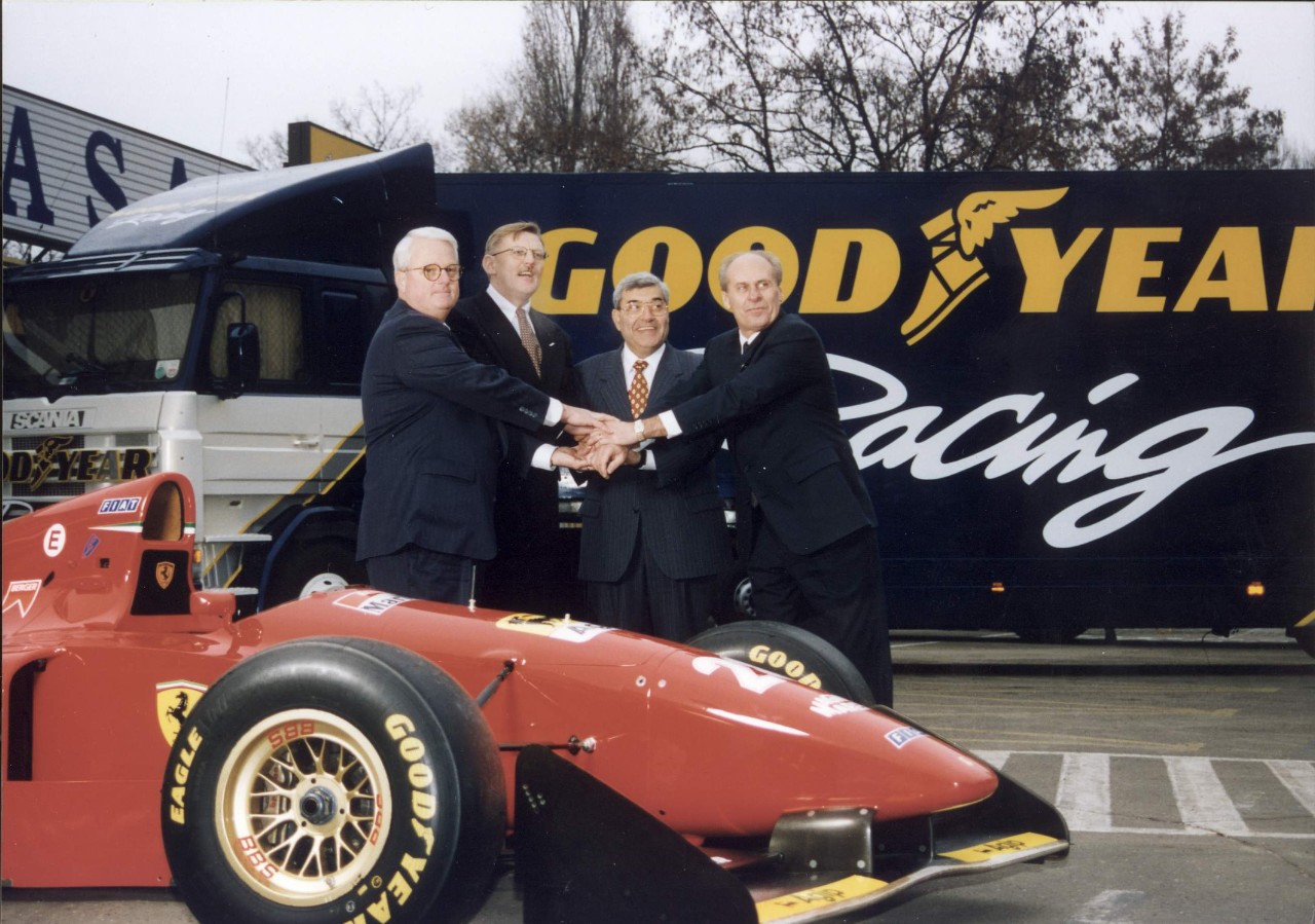Pneumatiky Goodyear a Dębica